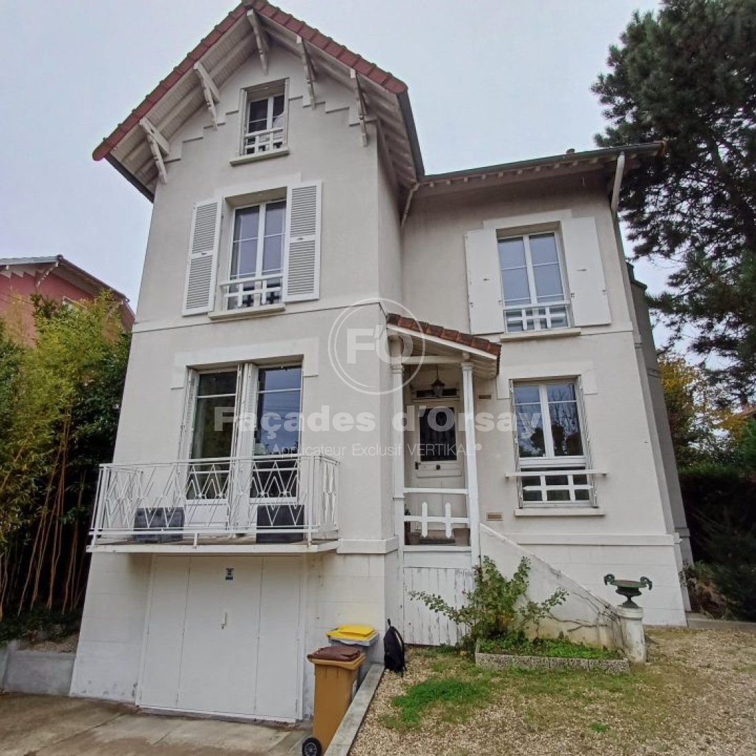 Peintures façades d'une maison à Verrières-le-Buisson, 91370, Essonne